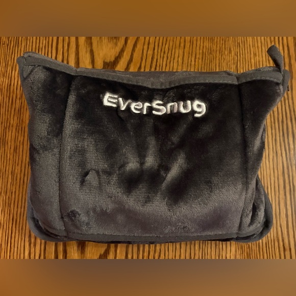 Luxury Travel Blanket and Pillow Set - Dark Gray. There are 2 of the exact item. - Picture 4 of 5